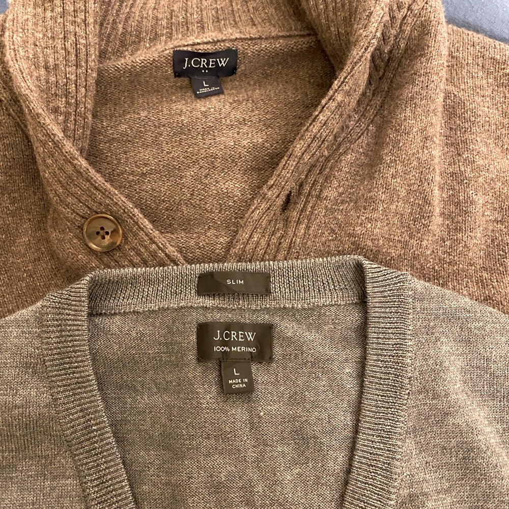 Lot of 2 J Crew men’s sweaters.